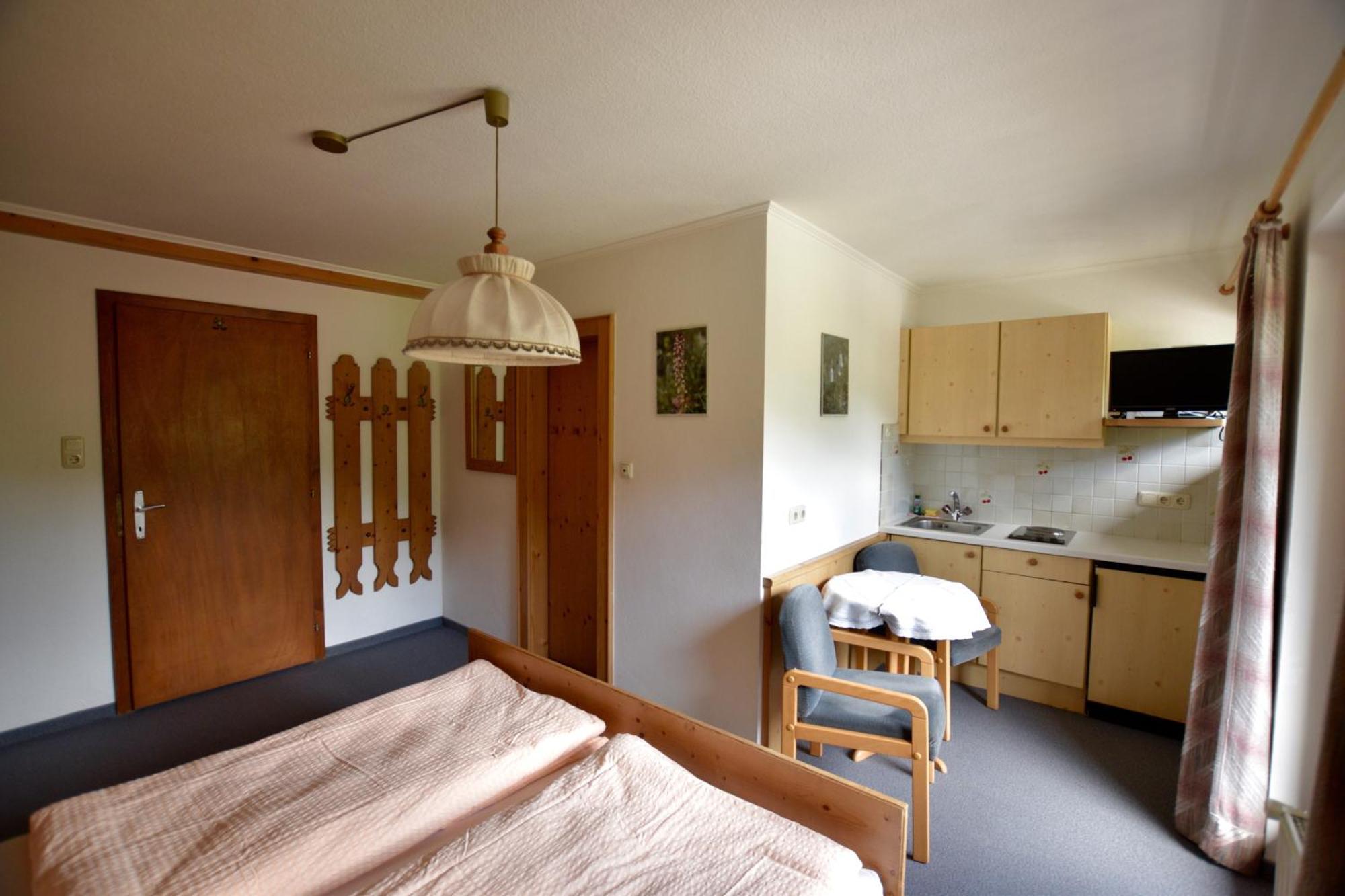Hotel Haus Talblick à Lermoos Extérieur photo
